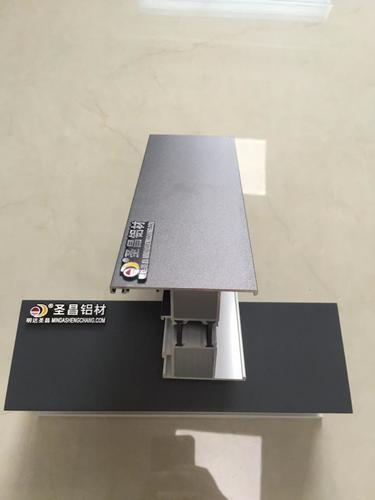 工程門窗型材